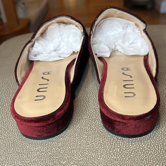 Unisa Velvet Slip-on Mules with Black Beaded Accents  (9.5) - Picture 6 of 7